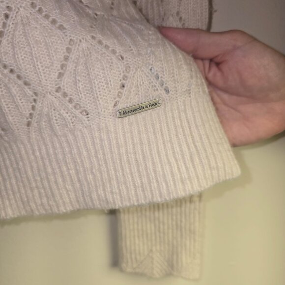 Abercrombie & Fitch Open-Knit Sweater – White Diamond Lace Pattern - Picture 5 of 8